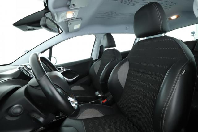 Peugeot 2008 image 4