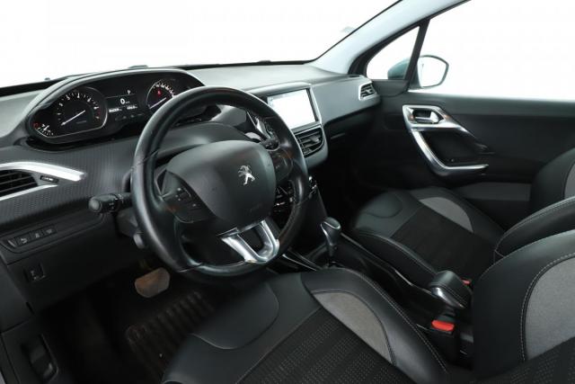 Peugeot 2008 image 5