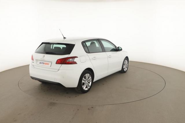 Peugeot 308 image 3