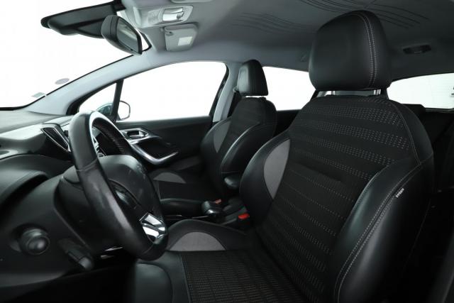 Peugeot 2008 image 6