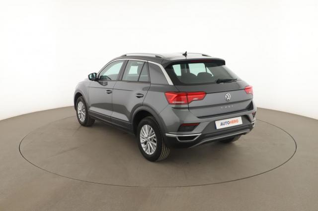 Volkswagen T-Roc image 9