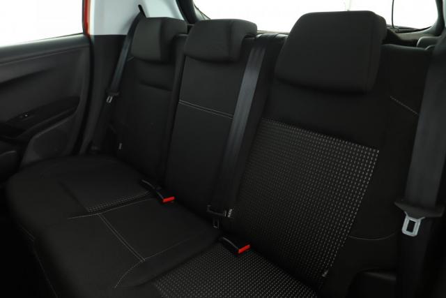 Peugeot 208 image 3