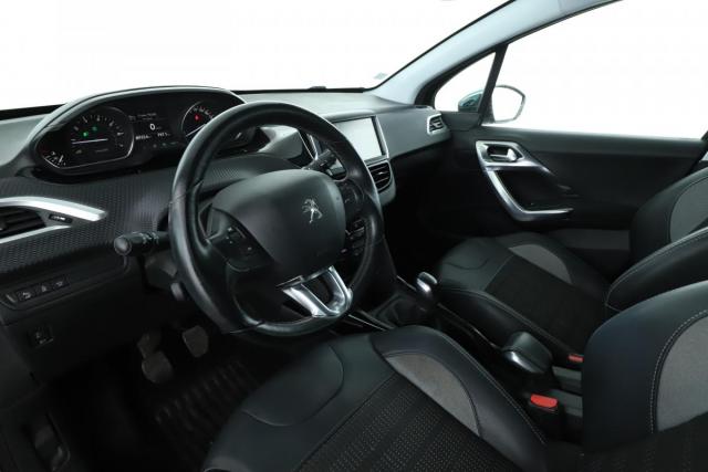 Peugeot 2008 image 9