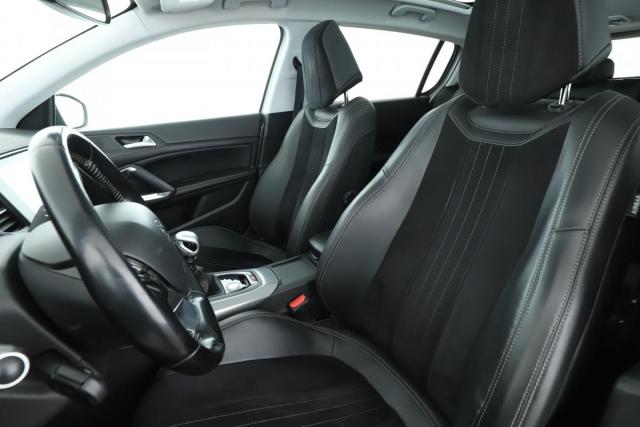 Peugeot 308 image 4