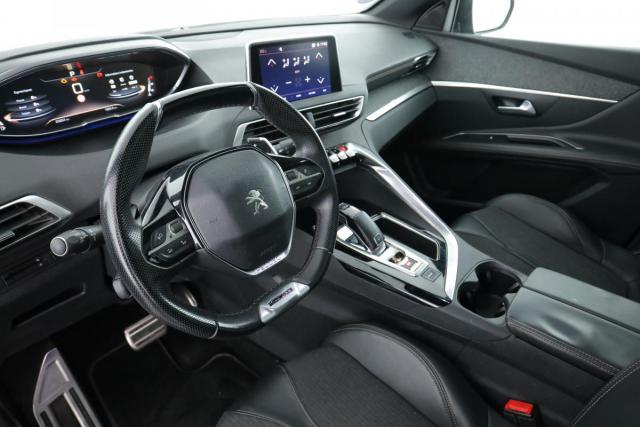 Peugeot 3008 image 3