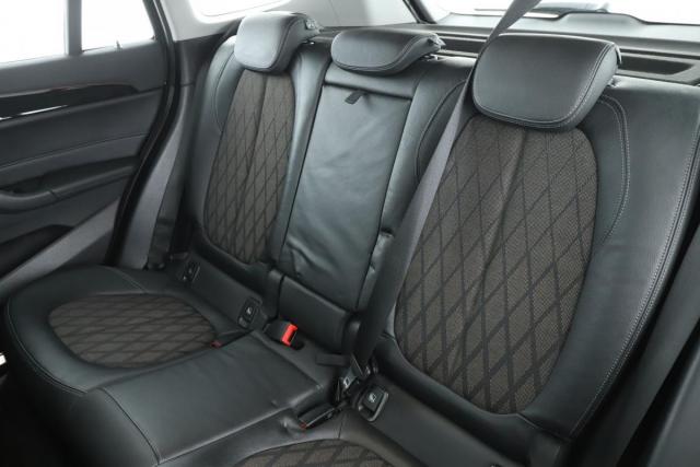 Bmw X1 image 2