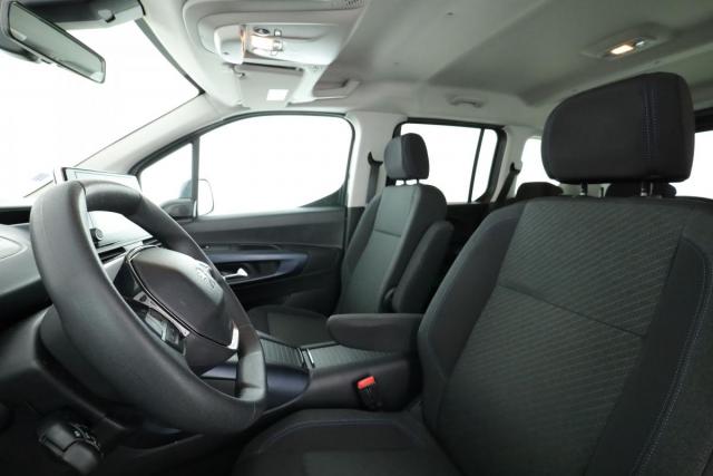 Peugeot Rifter image 9