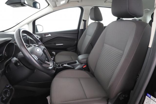Ford C-Max image 6
