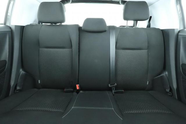 Peugeot 208 image 3