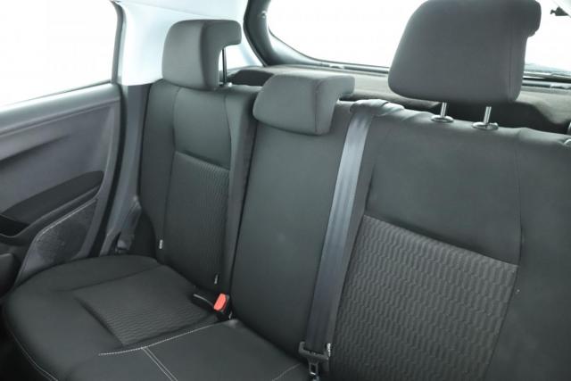 Peugeot 208 image 9