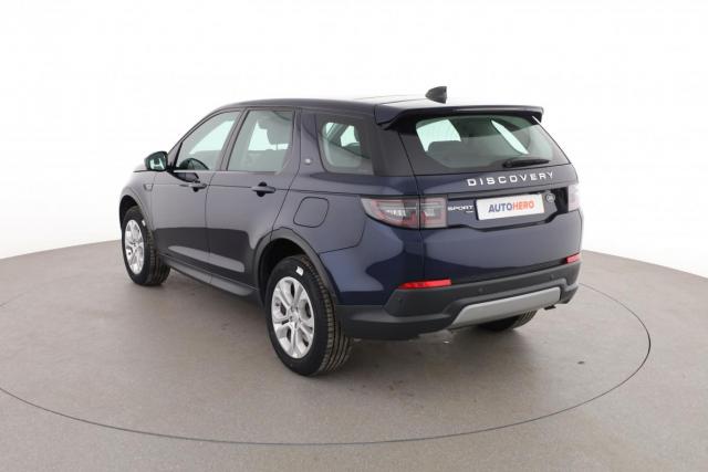 Land Rover Discovery Sport image 2