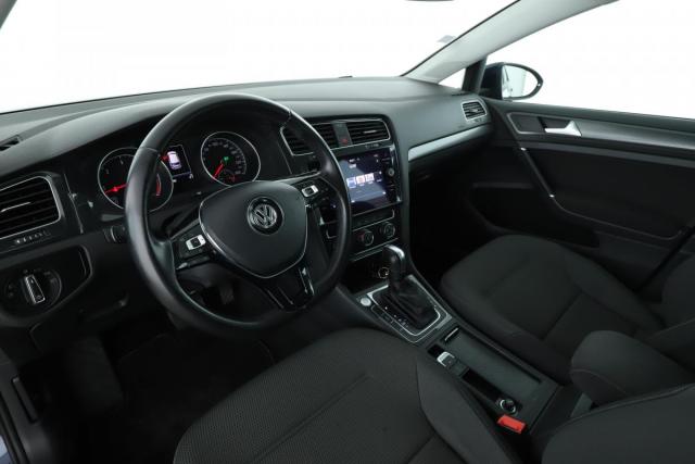 Volkswagen Golf image 7