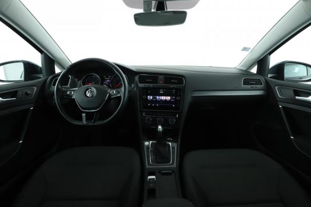 Volkswagen Golf image 3