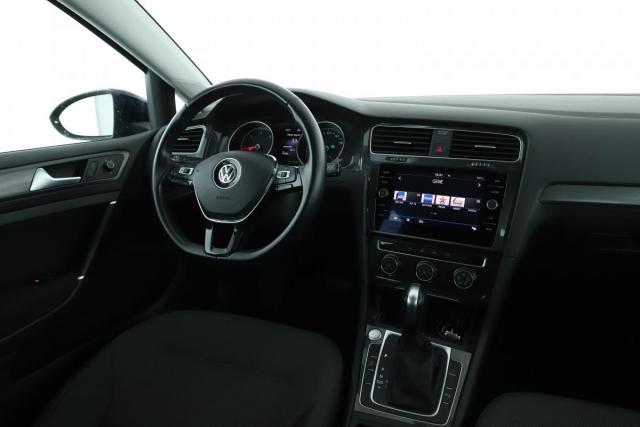 Volkswagen Golf image 1
