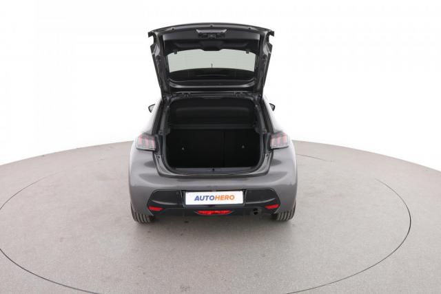 Peugeot 208 image 6
