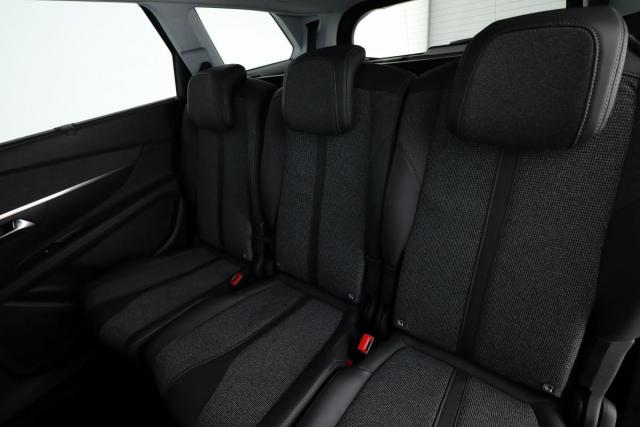 Peugeot 5008 image 6