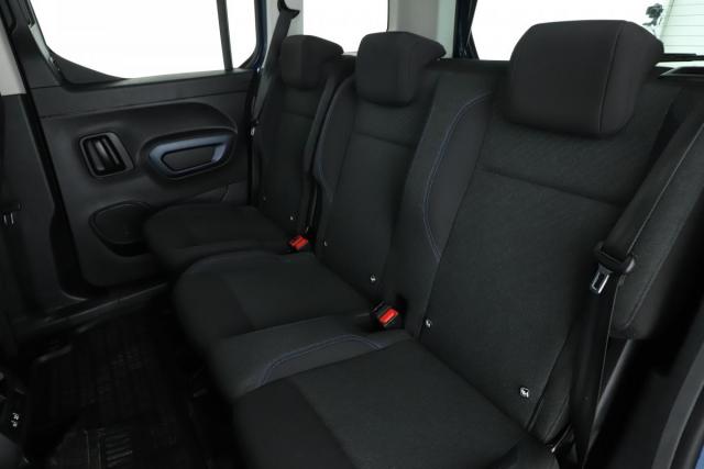 Peugeot Rifter image 9