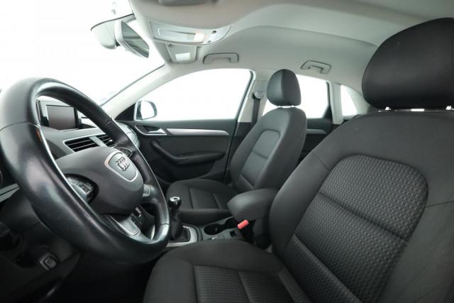 Audi Q3 image 8