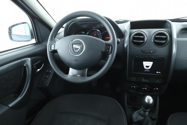 Dacia Duster image 2