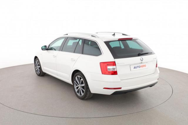 Skoda Octavia image 4