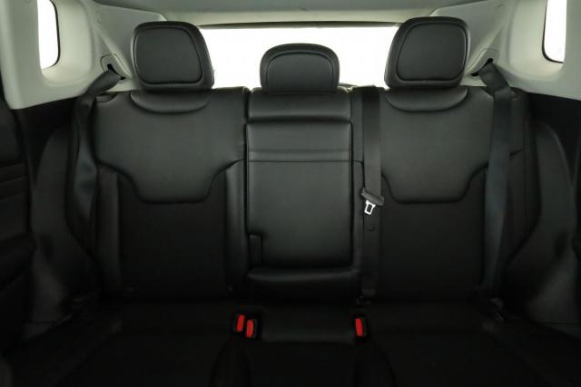 Jeep Compass image 8