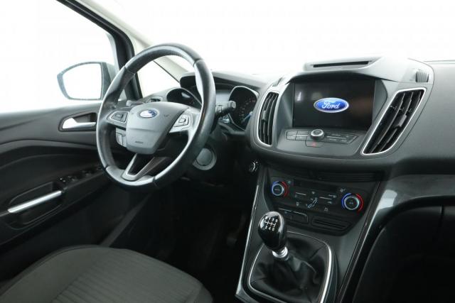 Ford C-Max image 9