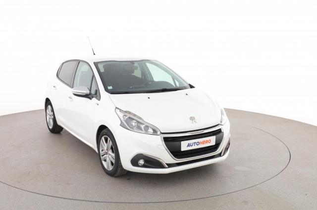 Peugeot 208 image 3
