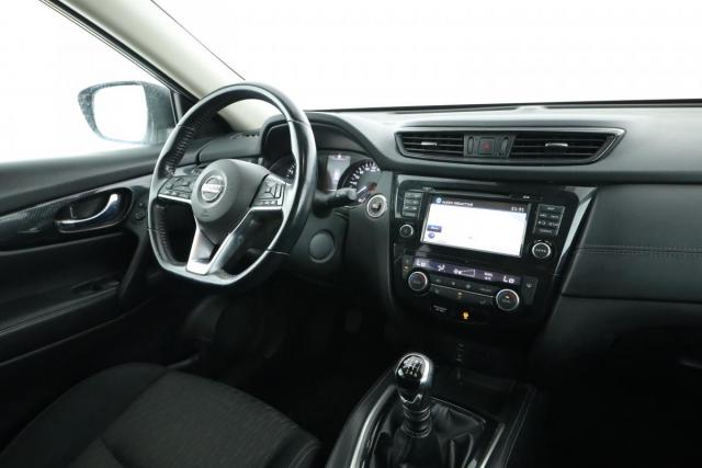 Nissan X-Trail image 9