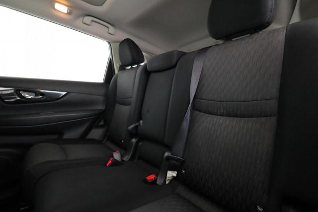 Nissan X-Trail image 5