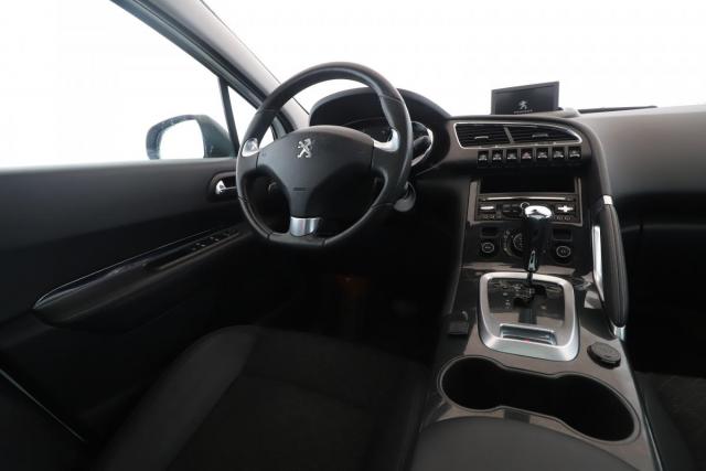 Peugeot 3008 image 8
