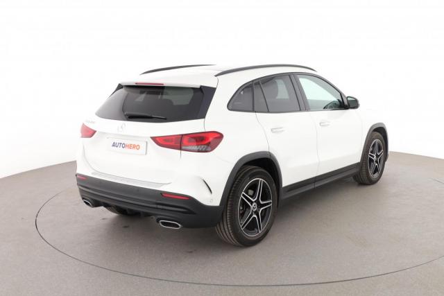 Mercedes Benz Gla image 9