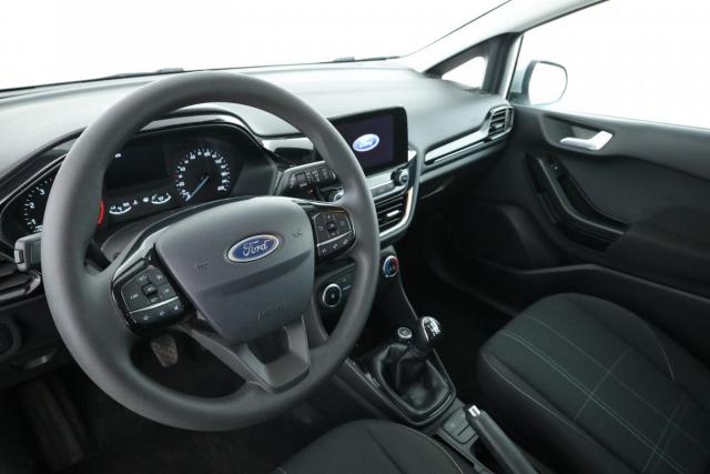 Ford Fiesta image 8