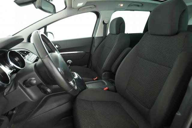 Peugeot 5008 image 3