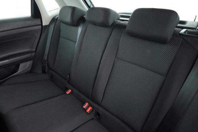 Volkswagen Polo image 7
