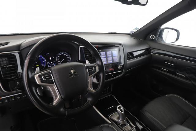 Mitsubishi Outlander image 4