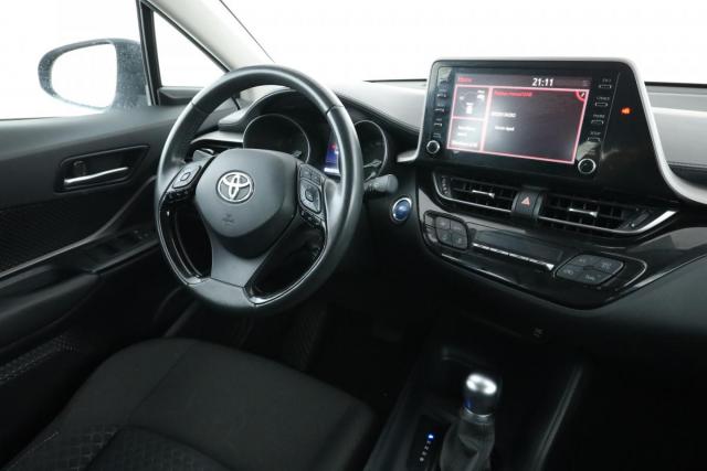 Toyota C-Hr image 5