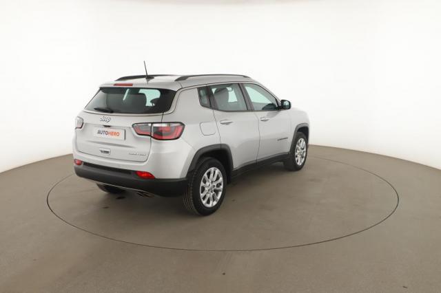 Jeep Compass image 6