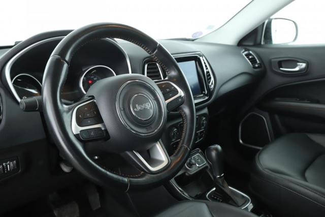 Jeep Compass image 2