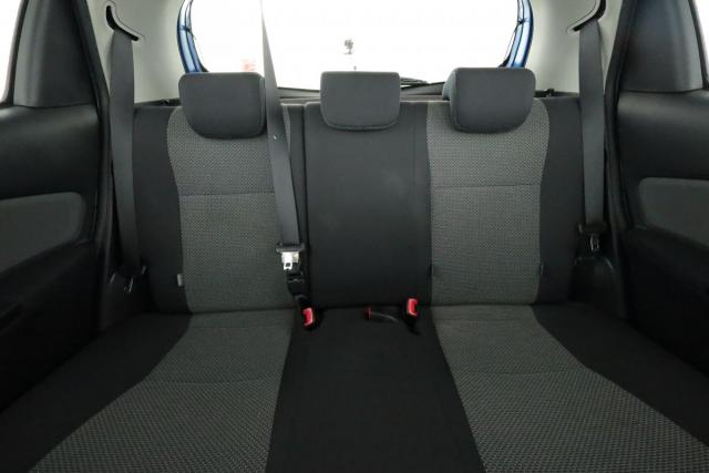 Toyota Yaris image 2