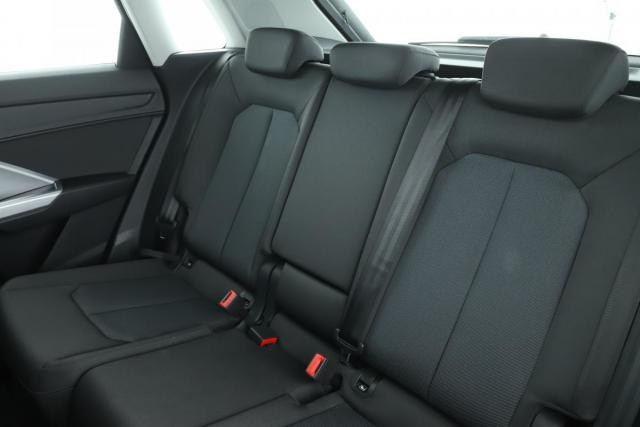 Audi Q3 image 9