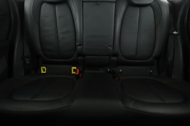 Bmw X1 image 2
