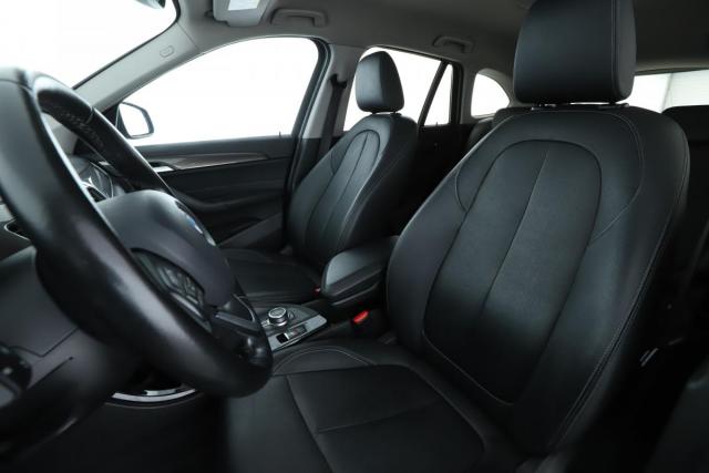 Bmw X1 image 9