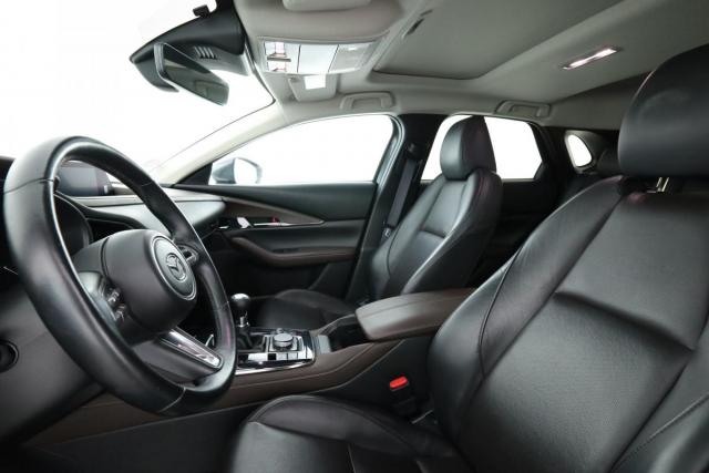 Mazda Cx-30 image 1