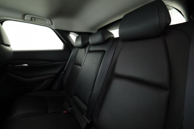 Mazda Cx-30 image 6