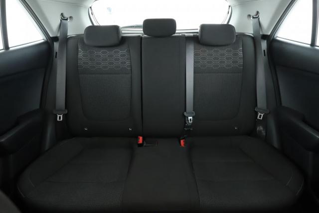 Kia Rio image 7