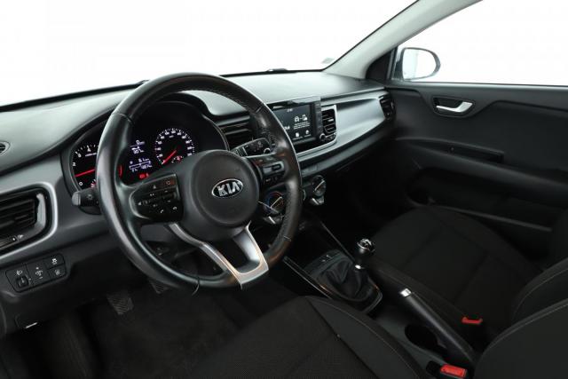 Kia Rio image 8