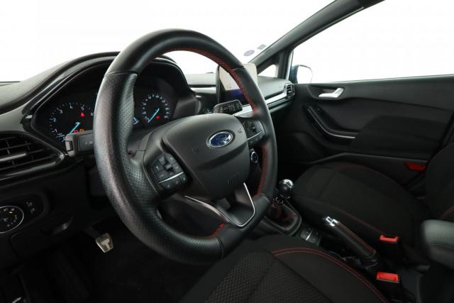 Ford Fiesta image 8