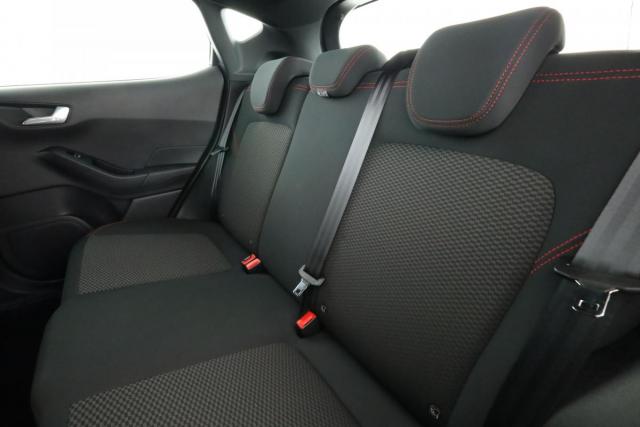 Ford Fiesta image 5