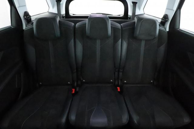 Peugeot 5008 image 4