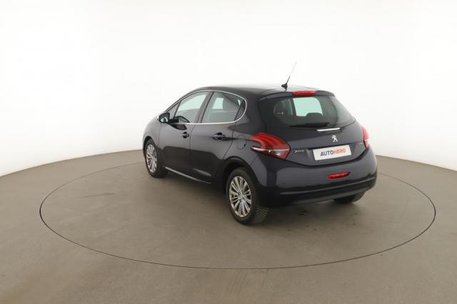 Peugeot 208 image 3